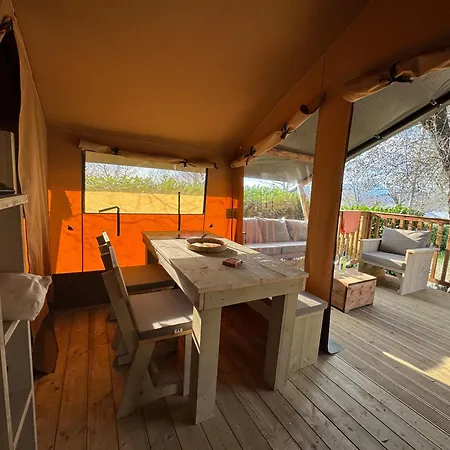 Estivo Safari Tents On Cisano San Vito *