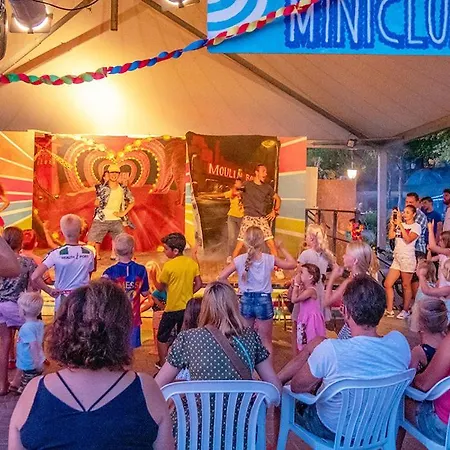 Estivo Safari Tents On Cisano San Vito Camping Bardolino