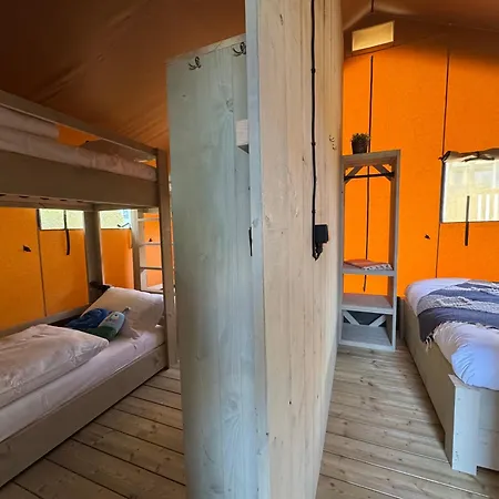 Estivo Safari Tents On Cisano San Vito バルドリーノ