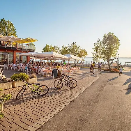 Estivo Safari Tents On Cisano San Vito *