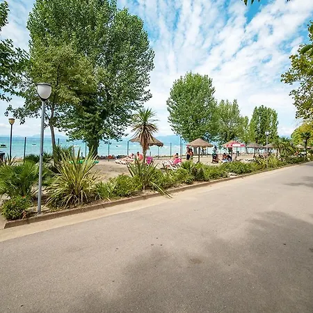 Estivo Safari Tents On Cisano San Vito