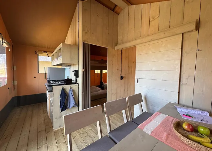 مكان تخييم Estivo Safari Tents On Cisano San Vito *